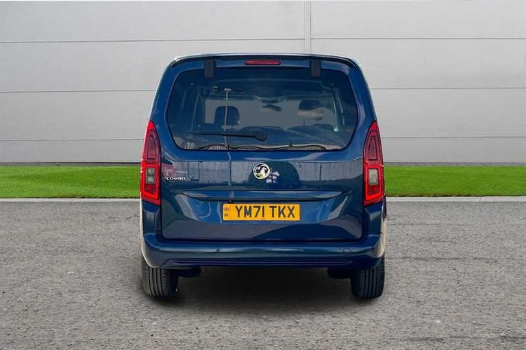 2022 Vauxhall Combo Life 1.5 TURBO D SE 5DR [7 SEAT] MPV Diesel Manual