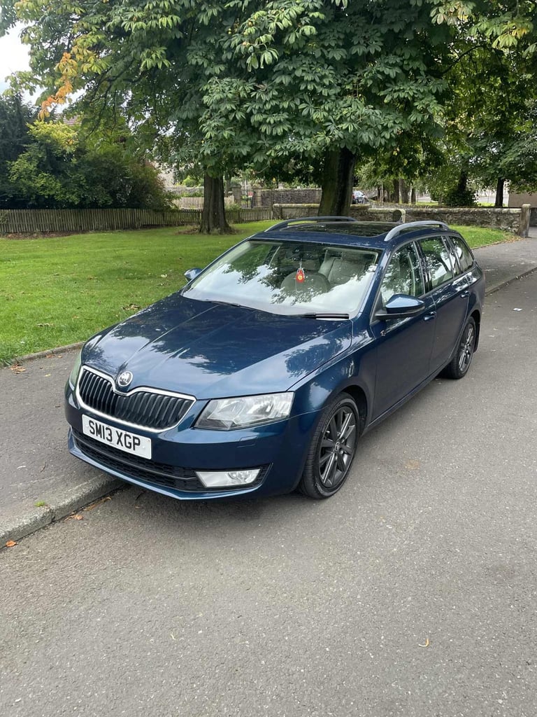 Skoda, OCTAVIA, Estate, 2013, Semi-Auto, 1598 (cc), 5 doors