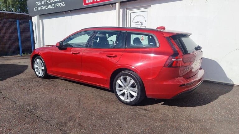 2018 Volvo V60 2.0 D3 Momentum Euro 6 (s/s) 5dr ESTATE Diesel Manual