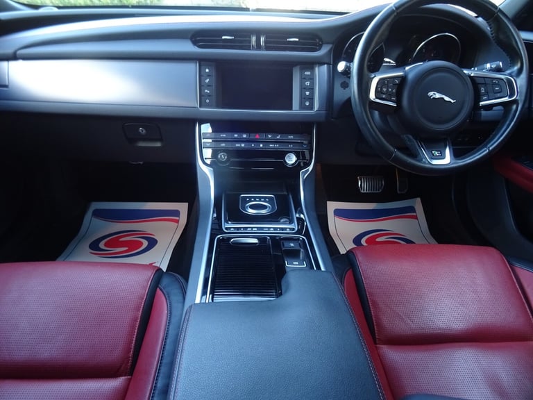 2015 Jaguar XF 2.0d [180] R-Sport 4dr Automatic **LOW MILEAGE*ONLY 15500 MILES FROM NEW** SALOON ...