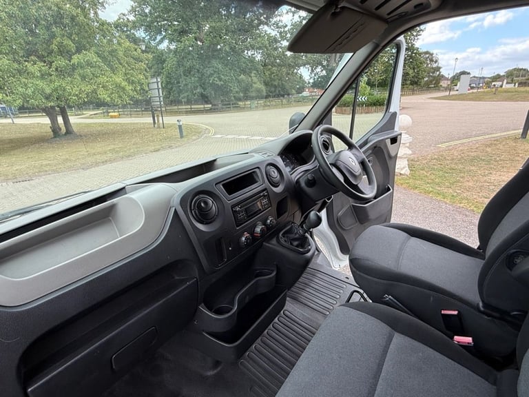 2015 Renault Master 2.3 dCi 35 CAMPERVAN Business Panel Van 5dr Diesel Manual FWD LWB Medium Ro M...