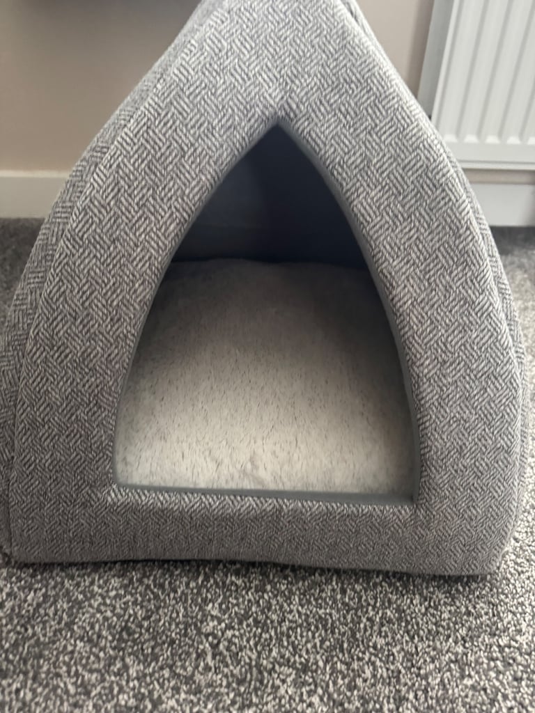 Small Cat Bed