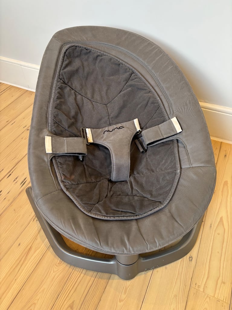 Nuna Leaf Baby Bouncer Grey Rocker Chair for Babies Newborn to 4 Years