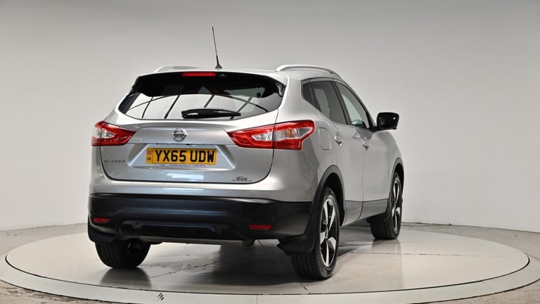 2015 Nissan Qashqai 1.6 dCi n-tec+ XTRON 2WD Euro 6 (s/s) 5dr HATCHBACK Diesel Automatic