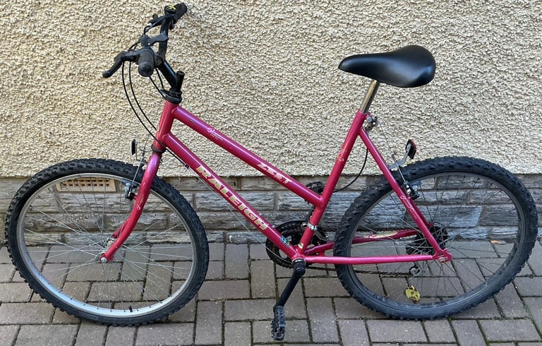 Bike/Bicycle.LADIES RALEIGH “ ZEST “ LARGE FRAME MOUNTAIN BIKE 