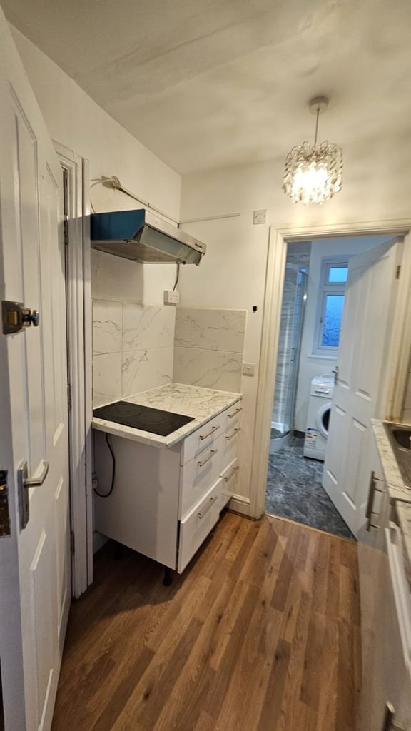 Charming Studio Flat in South Harrow – All Bills Included!