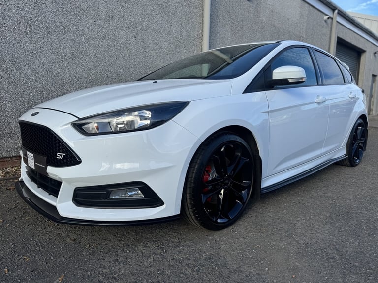 image for FORD FOCUS 2.0 T EcoBoost ST-2 2018