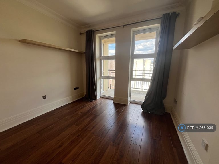 2 bedroom flat in Lime House, Richmond, TW9 (2 bed) (#2651035)