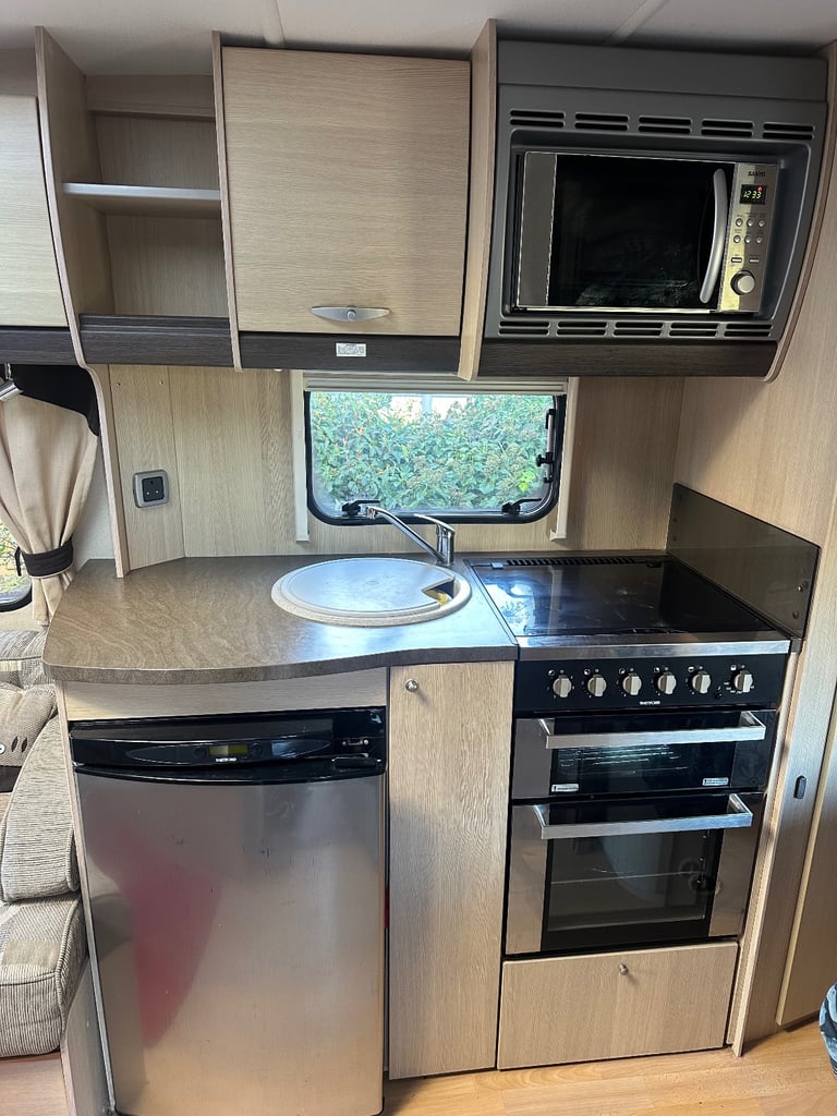 Sterling Coastline Excel 550 caravan 2010