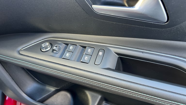 2023 Peugeot 3008 1.2 HYBRID Allure Premium + SUV 5dr Petrol Hybrid e-DSC6 Euro 6 (s/s) (136  SUV...