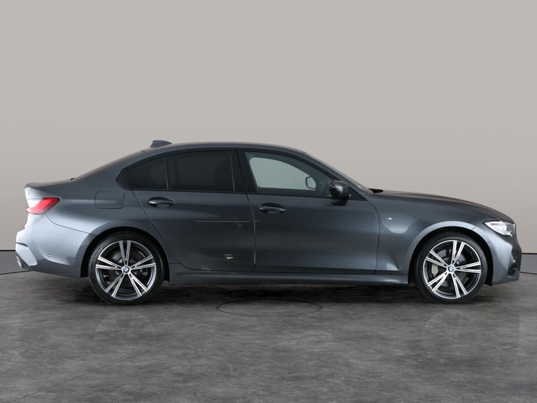 2020 BMW 3 Series 2.0 330e 12kWh M Sport Saloon 4dr Petrol Plug-in Hybrid Auto Euro 6 (s/s) ( Sal...