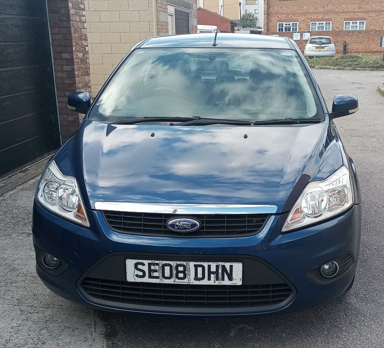 RELUCTANT SALES Well Maintained Automatic Blue Ford FOCUS Hatchback 2008,1596 (cc), 5 doors