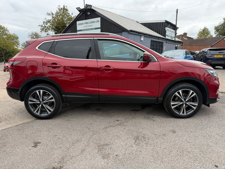 2017 Nissan Qashqai 1.5 dCi N-Connecta SUV 5dr Diesel Manual Euro 6 (s/s) (110 ps) SUV Diesel Manual