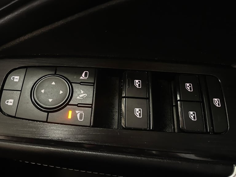 2022 Nissan Qashqai 1.3 DIG-T MHEV N-Connecta Euro 6 (s/s) 5dr HATCHBACK Petrol/Electric Hybrid M...