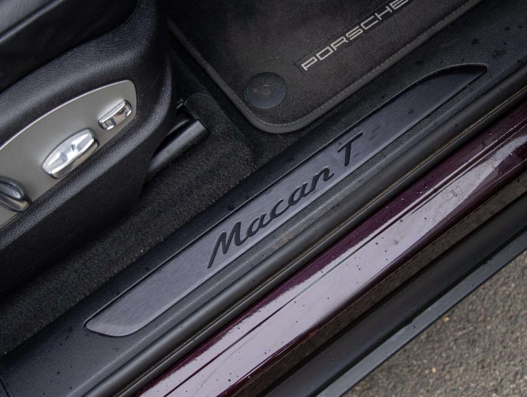 2023 Porsche Macan T 5dr PDK ESTATE PETROL Automatic