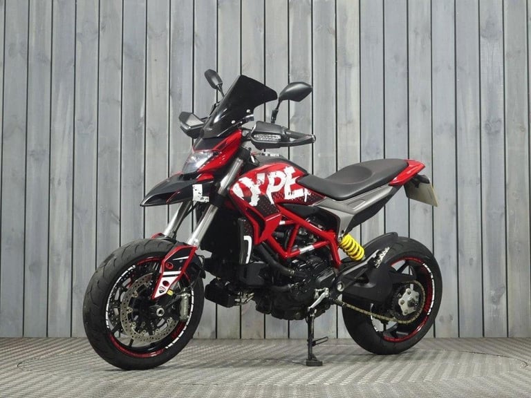 2017 17 DUCATI HYPERMOTARD 939