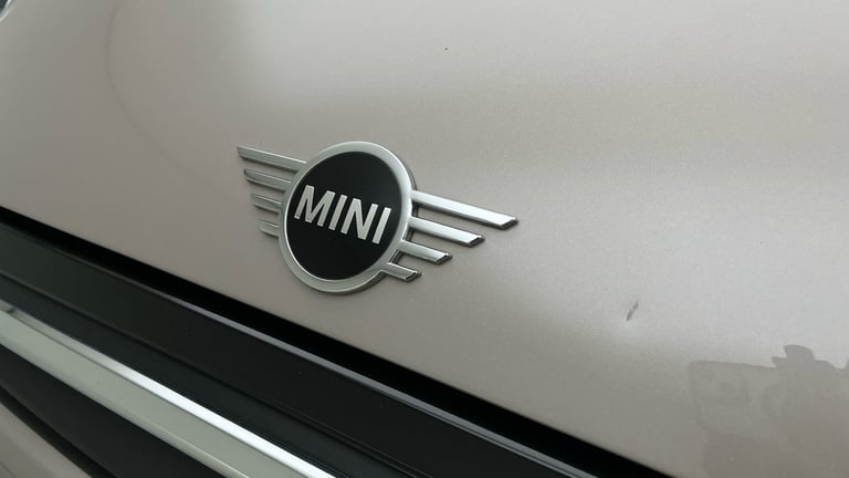 2024 MINI Hatch 5-Door Hatch Cooper Classic Hatchback Petrol Automatic