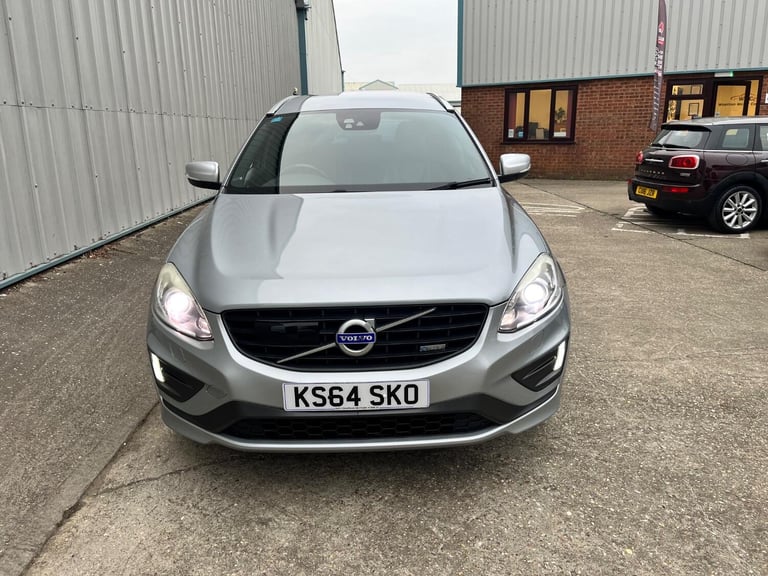 VOLVO XC60 2.0 R-Design Lux D4 (181hp) Silver Auto Diesel 2015