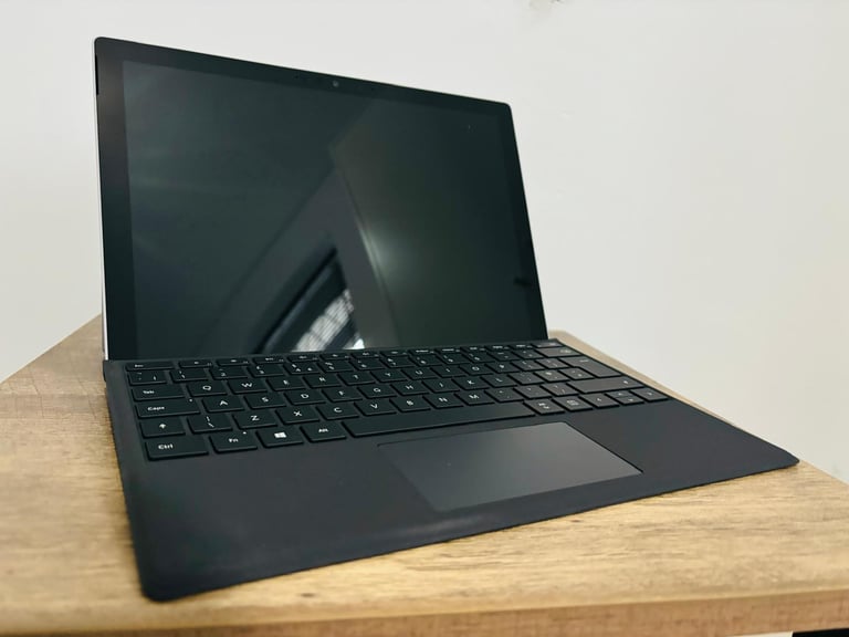 image for Microsoft Surface Pro 7 - i5, 8GB, 128GB