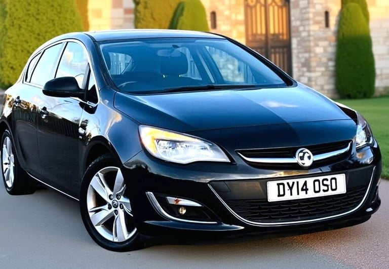 image for 2014 Vauxhall Astra 1.6 SRi Manual 70,000 Miles . 5dr . Good Mileage . CHEAP on Fuel . HATCHBACK ...