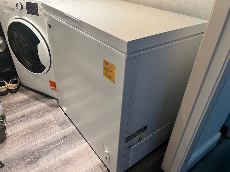 Bush Chest Freezer BCF 198L - Good Condition