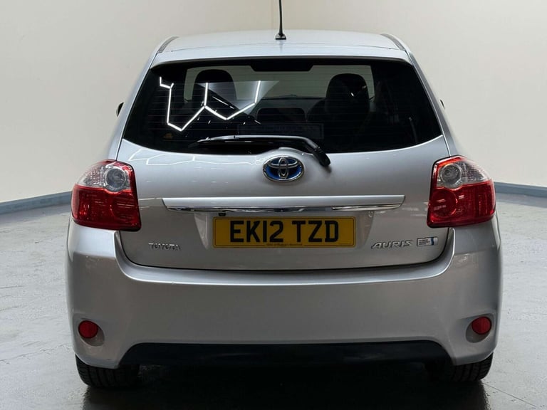 2012 Toyota Auris 1.8 VVT-h T Spirit CVT Euro 5 (s/s) 5dr Hatchback Hybrid Automatic