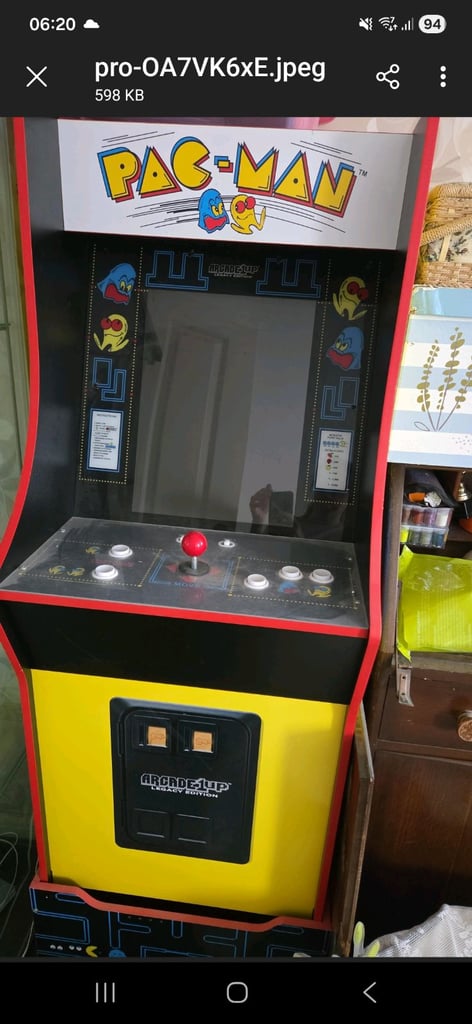 image for Packman arcade machine 