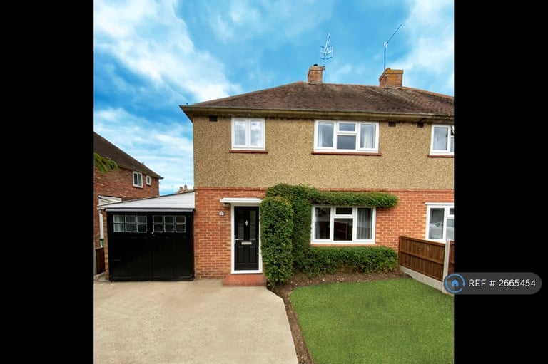 5 bedroom house in St. Johns Road, Guildford, GU2 (5 bed) (#2665454)