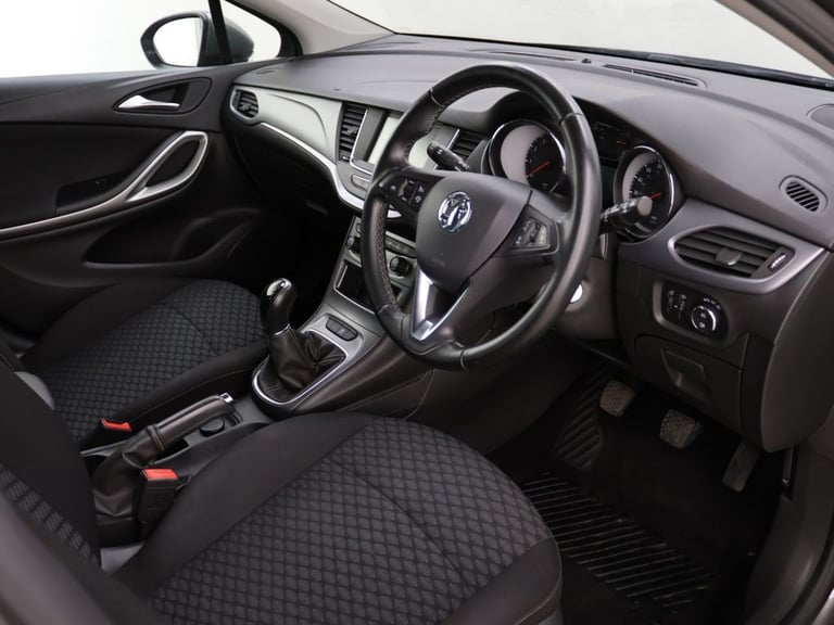 2018 Vauxhall Astra 1.4i Turbo Tech Line Nav Hatchback 5dr Petrol Manual Euro 6 (125 ps) Hatchbac...