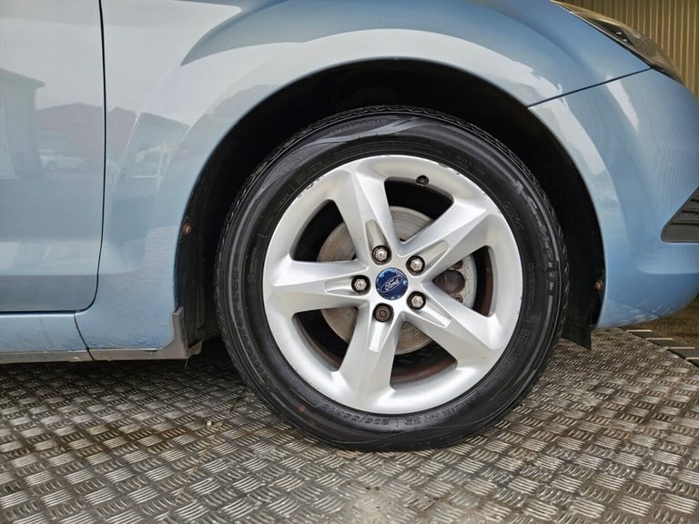 2009 Ford Focus 1.6 Zetec Hatchback 5dr Petrol Manual (161 g/km, 99 bhp) Hatchback Petrol Manual