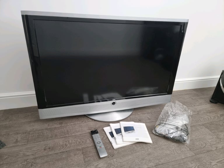 Loewe Art 47 SL Full-HD+ 100TV and stand - COLLECTION from Norwich