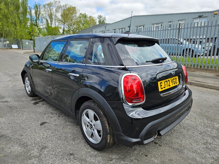 2022 72 MINI Hatchback 1.5 Cooper Classic 5dr Auto Black Damaged Salvage