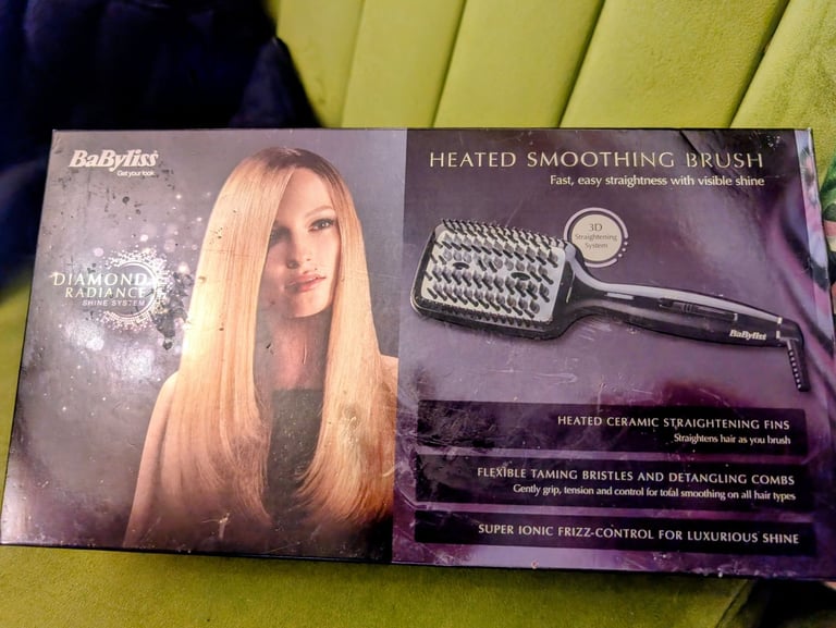 Babyliss Heated Smoothing Brush Boxed as new