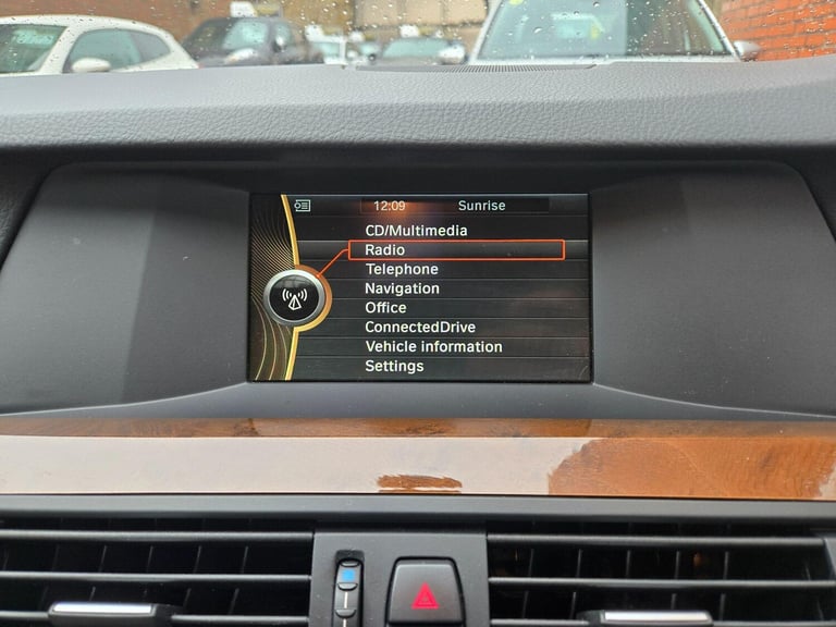 2013 BMW 5 Series 2.0 520d SE Auto Euro 5 (s/s) 4dr SALOON Diesel Automatic