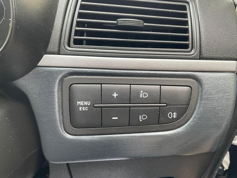 2009 Fiat Grande Punto 1.4 Active Auto Euro 4 3dr HATCHBACK Petrol Automatic