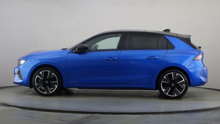 2023 Vauxhall Astra 54kWh Ultimate Hatchback 5dr Electric Auto (156 ps) Hatchback Electric Automatic