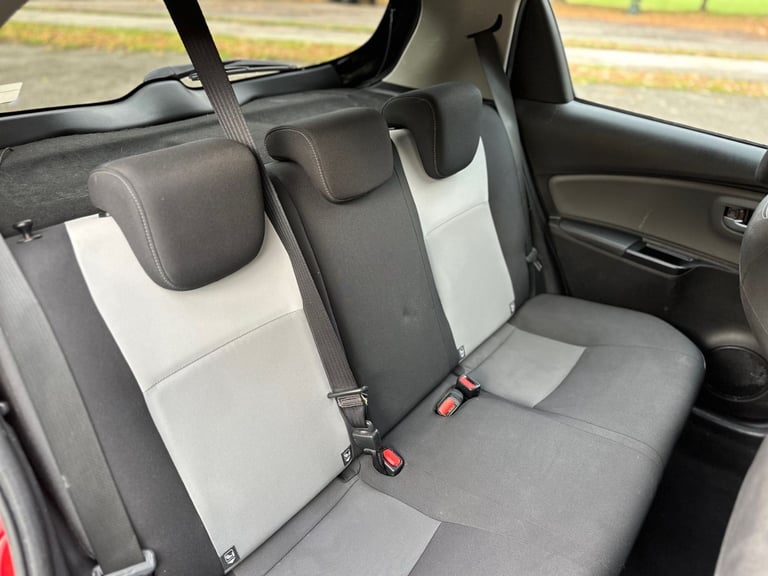 Toyota Yaris Icon 1.0 VVT-i 2019 Low Mileage 56k ULEZ Excellent Condition Manual 5 Door MOT HISTORY