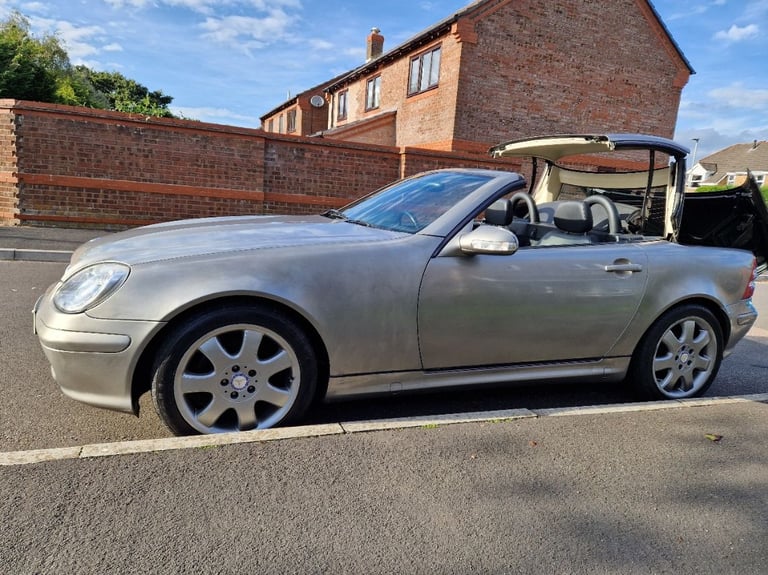 Mercedes SLK320