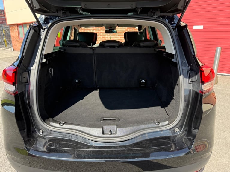 2019 Renault Scenic 1.3 TCe Signature Euro 6 (s/s) 5dr MPV Petrol Manual