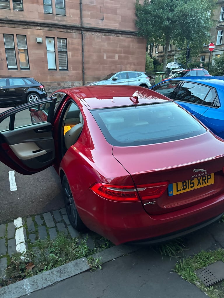 Jaguar, XE, Saloon, 2015, automatic, 1999 (cc), 4 doors