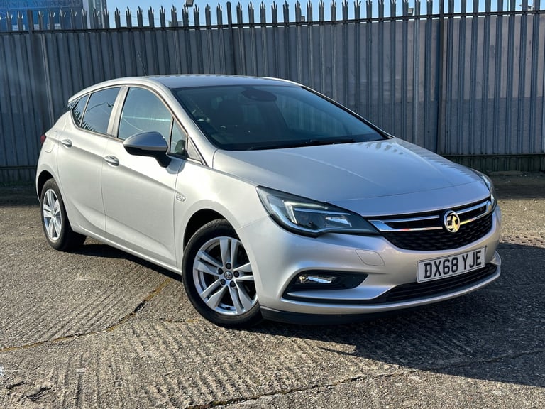 image for 2018 Vauxhall Astra 1.6 CDTi 16V ecoTEC Design 5dr HATCHBACK Diesel Manual