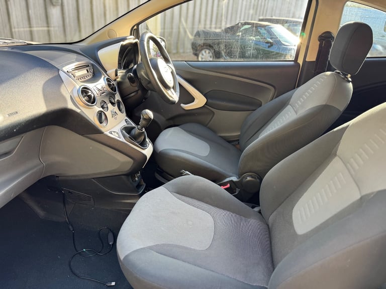Ford KA - READ DESCRIPTION IN PHOTOS