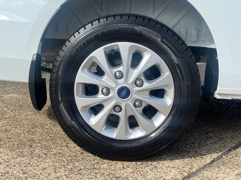  Ford Transit Custom 2.0 EcoBlue 130ps L2 H1 Limited Van Diesel