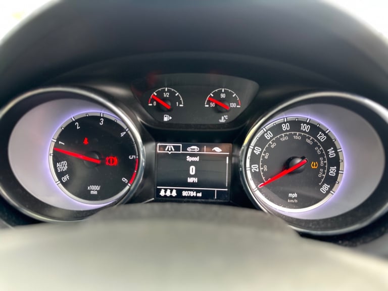 2016 Vauxhall Astra 1.6 CDTi 16V 136 SRi 5dr HATCHBACK Diesel Manual