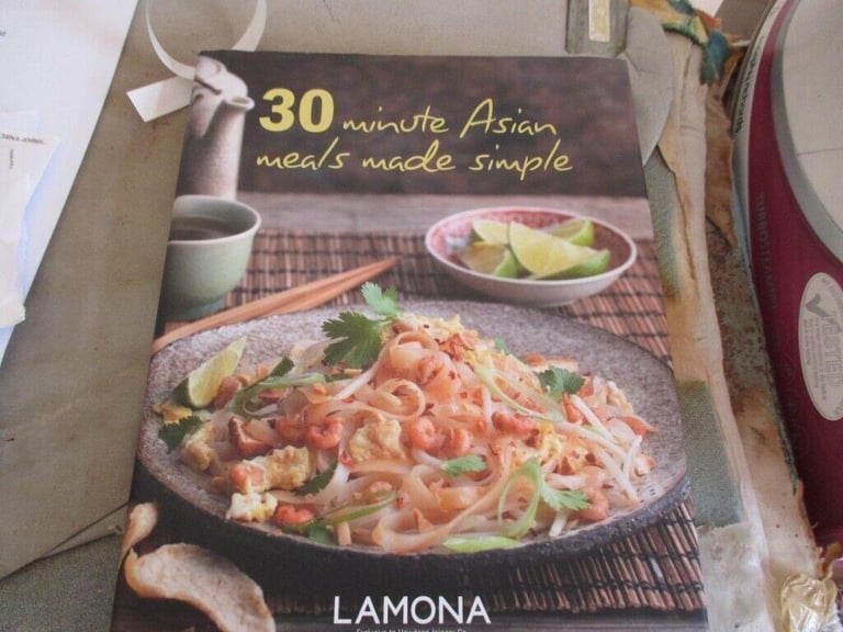 30 MINUTE ASIAN MEALS MADE SIMPLE BY HOWDEN JOINERY LTD (HARDBACK 2016)