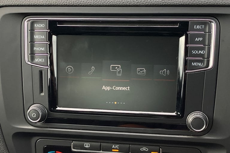 2017 Volkswagen Jetta 1.4 TSI S 4dr Saloon PETROL Manual