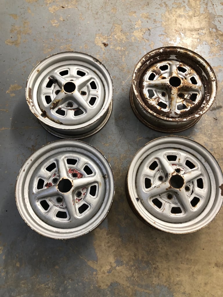 image for MGB GT WHEELS 