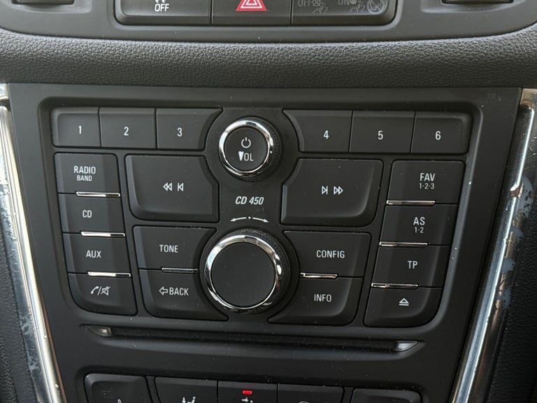 2015 Vauxhall Mokka 1.4i Turbo SE 2WD Euro 6 (s/s) 5dr HATCHBACK Petrol Manual