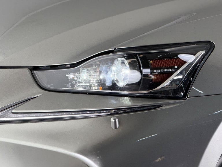 2018 Lexus IS 300h Executive Edition 4dr CVT Auto SALOON PETROL/ELECTRIC Automatic