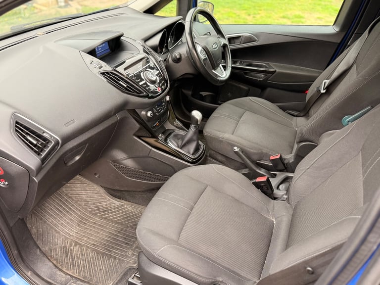 2012 FORD FIESTA B-MAX - 1 YEARS MOT - £20 ANNUAL ROAD TAX